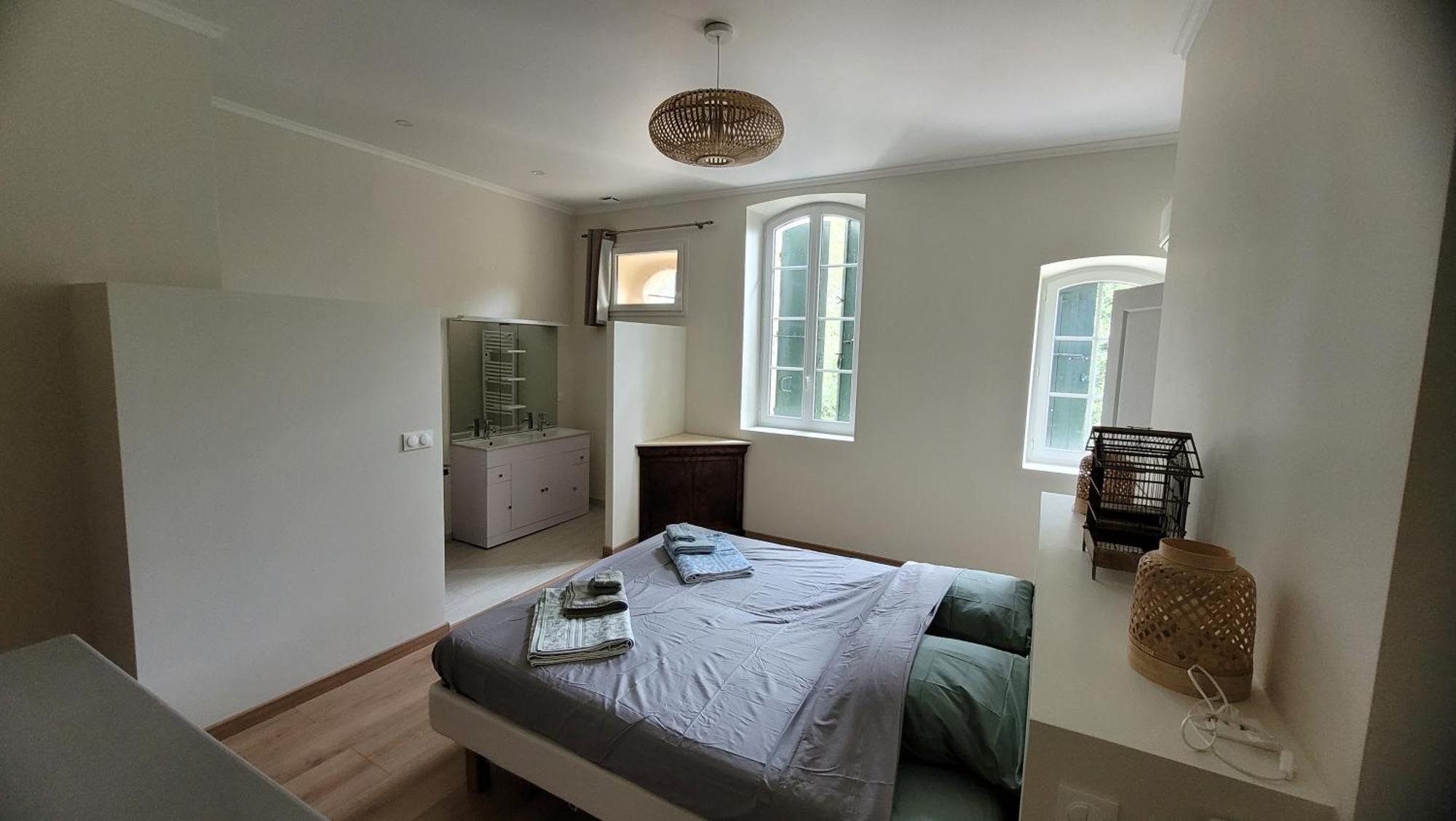 La Pinede, Logement Privatif Au Chateau Aumes エクステリア 写真