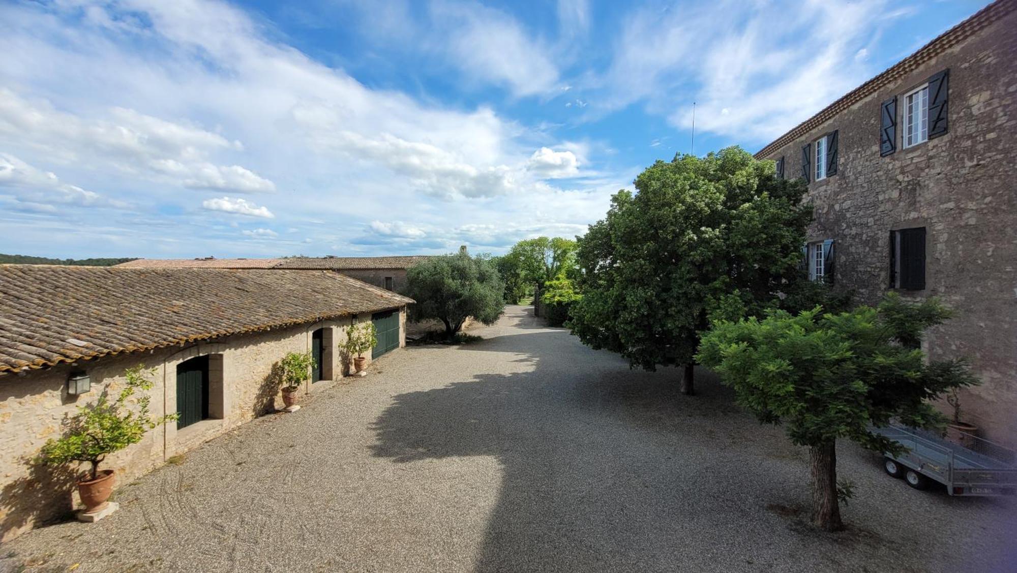 La Pinede, Logement Privatif Au Chateau Aumes エクステリア 写真