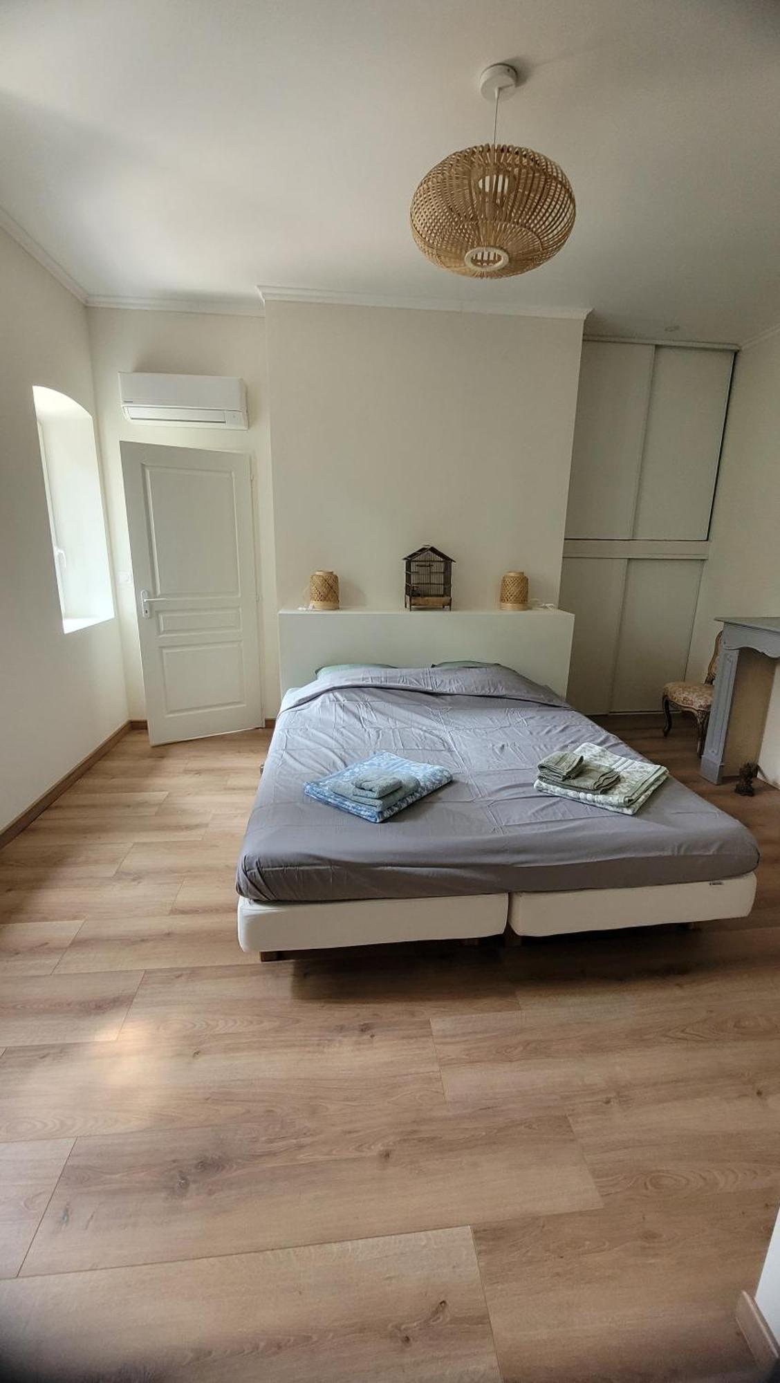 La Pinede, Logement Privatif Au Chateau Aumes エクステリア 写真