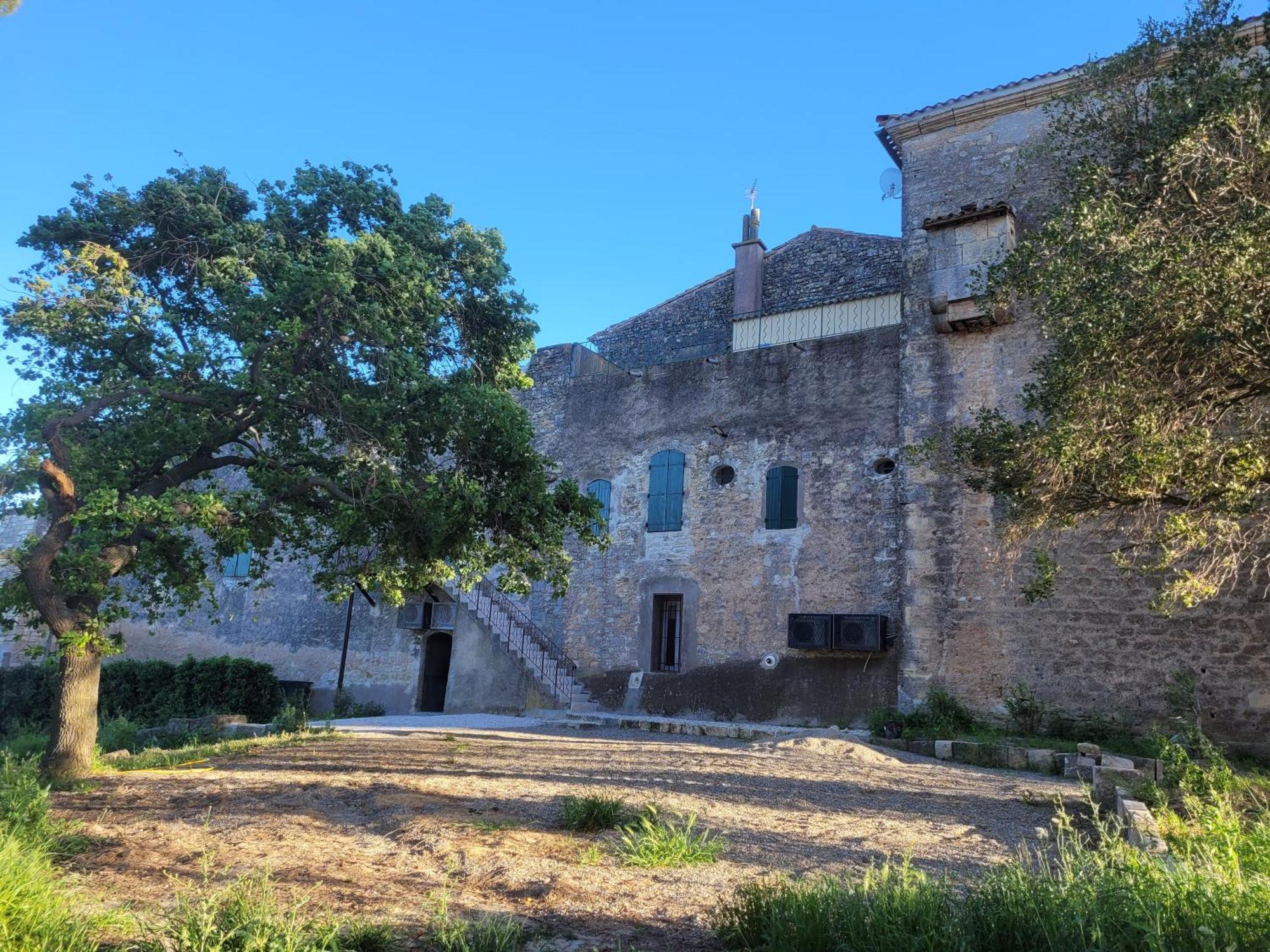 La Pinede, Logement Privatif Au Chateau Aumes エクステリア 写真