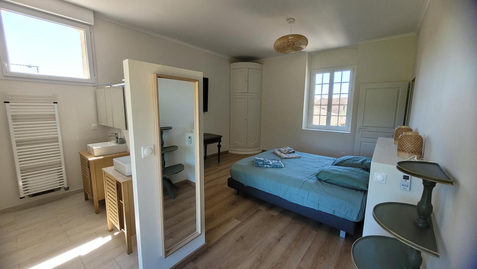 La Pinede, Logement Privatif Au Chateau Aumes エクステリア 写真